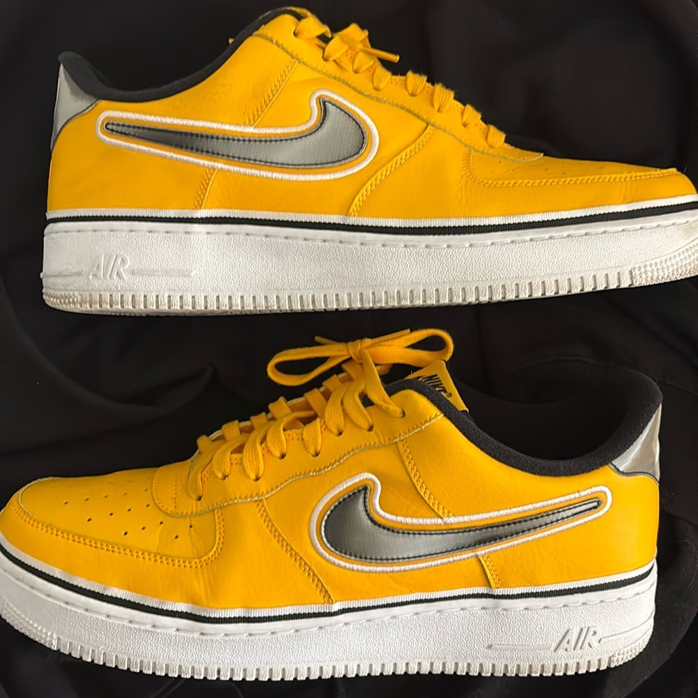 Nike Air Force 1 LV8 Sport University Gold Black and White Size 14